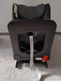 Britax Römer dualfix M i-size otočná autosedačka - 2