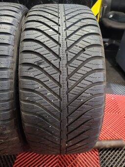 225/45 R17 Goodyear celoročné pneumatiky - 2