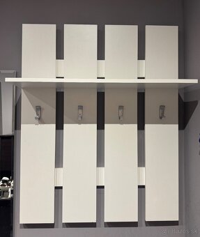 vešiaková stena - 2