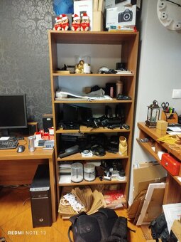 Predám stoly, police - 2