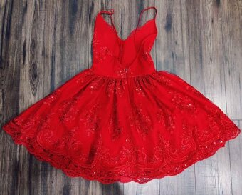 Spolocenske saty vo vel. 34 - 2