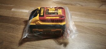 DEWALT batéria DCB547 - 2