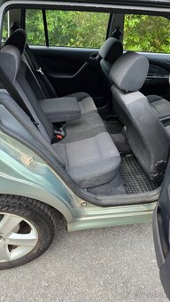 zadne sedacky skoda octavia 1 - 2