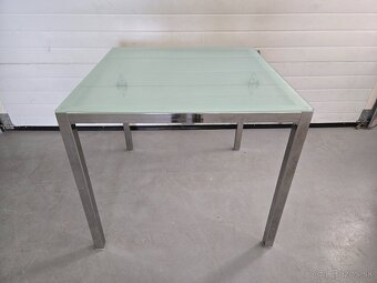 Moderný kuchynský chrómovaný stôl - 2