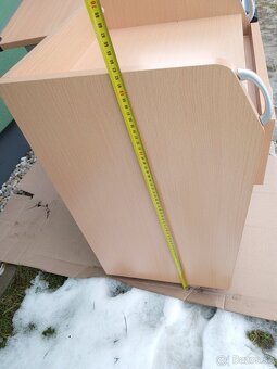 Polohovatelny písací stôl - 2