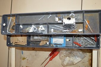 predam plastovy box spolu s roznym naradim - 2