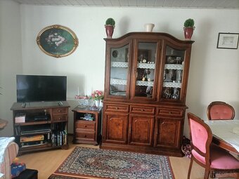 Starožitný nábytok - 2