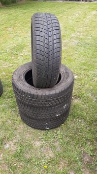 215/65R16. 98H. Barum zimné - 2