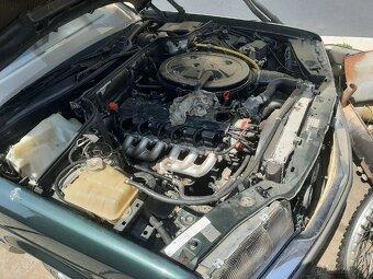 Mercedes Benz W126 300 SE - 2