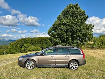 Predam Volvo V70 2.4D 220Hp manual 6r Nikdy neburane - 2