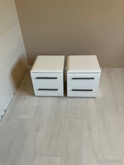 Komoda s nocnymi stolikmi - 2