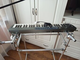 Virtual Analog Synthesizer "NOVATION Xio 49"s Aftertouch - 2