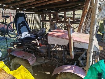 Predám traktor doma robený - 2