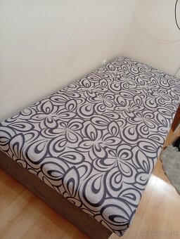 Predám posteľ s úložným priestorom - 2
