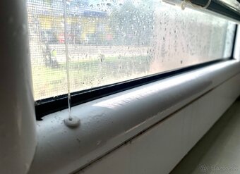 Práca - obhliadkára okien - 2