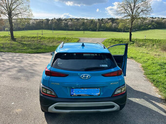 Predám Hyundai KONA ešte v záruke, pribalím sadu zimn. pneu. - 2