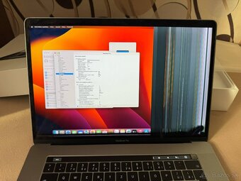 Apple MacBook Pro 15" 2017 s rozbitým displejom - 2