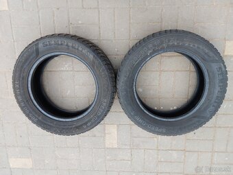 Predám 2ks zimné 205/60 R16 96H - 2
