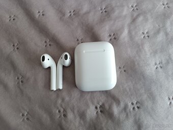 Apple AirPods 2 – funkčné, s originálnym obalom Predám Appl - 2