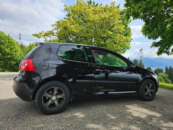 Volkswagen Golf 5 - 3 dverový - 2