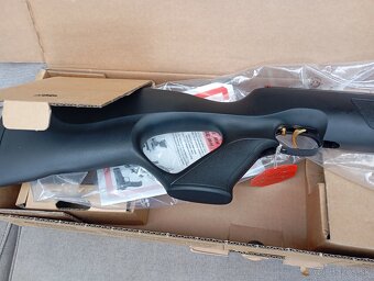 Vzduchovka Weihrauch HW 97 5.5 black - 2