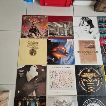 LP-čky...MOLLY HATCHET,U2,ROLLING STONES,MICK JAGGER,ZZ TOP. - 2