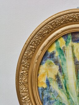 Nadčasový obraz s motívom žltých narcisov v oválnom ráme - 2