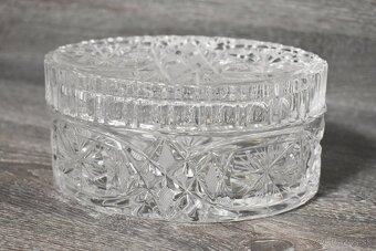 Brúsený kryštáľ dóza - 2