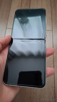 Samsung Galaxy Z Flip 5 512GB - 2