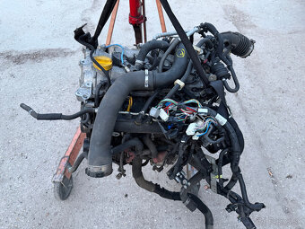 -----RENAULT NISSAN DACIA 1.2 TCe---- - 2