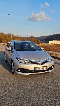 Toyota Auris (facelift model) - 2