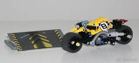 LEGO Technic 42058 Motorka pre kaskadérov - 2