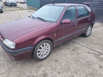 Renault 19  1 8 benxin 43tisic km - 2