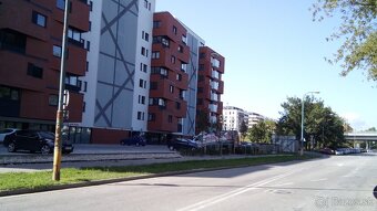Garážové státie ul. Lužná 17 Petržalka - 2