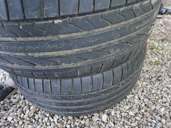 Predam pneu 235/45r18 - 2