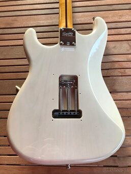 Squier Classic Vibe Stratocaster “Mary Kaye” (FSR) - 2