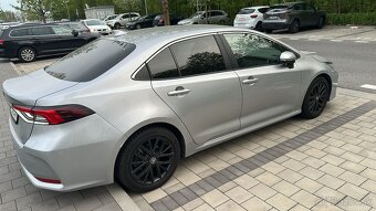 TOYOTA Corolla - 2