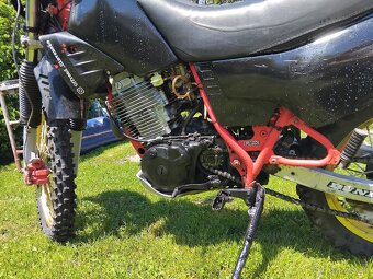 YAMAHA XT 600 - 2
