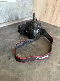 Canon EOS 2000D - 2