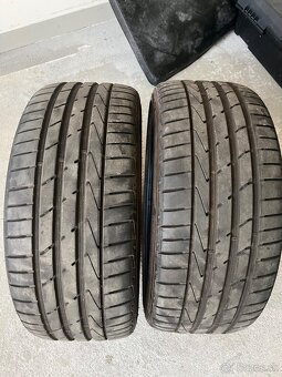 225/35 r19 - 2