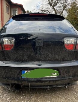 Krytka kufrovej kľučky Seat Leon - 2