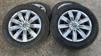 13.	VW Tiguan 215/65/ r17 - 2