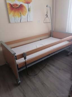 Polohovacia postel pre imobilnych ľudí - 2