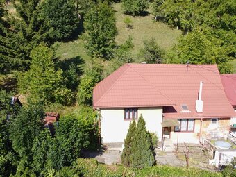 Malý domček, pokojná ulička, veľký pozemok a stodola - 2