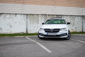 Škoda Superb Combi 2.0 TDI SCR Sportline 4x4 DSG White - 2