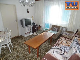 Na predaj 3 izbový byt s lodžiou v pôvodnom stave v... - 2