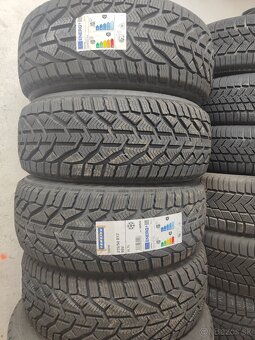 215/50R17 - 2