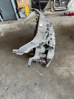 Chladicova stena Passat b6 - 2