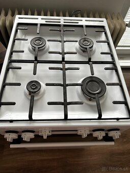 Plynový sporák MORA - 2