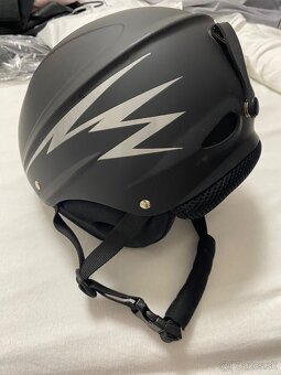 Lyžiarska prilba - 2